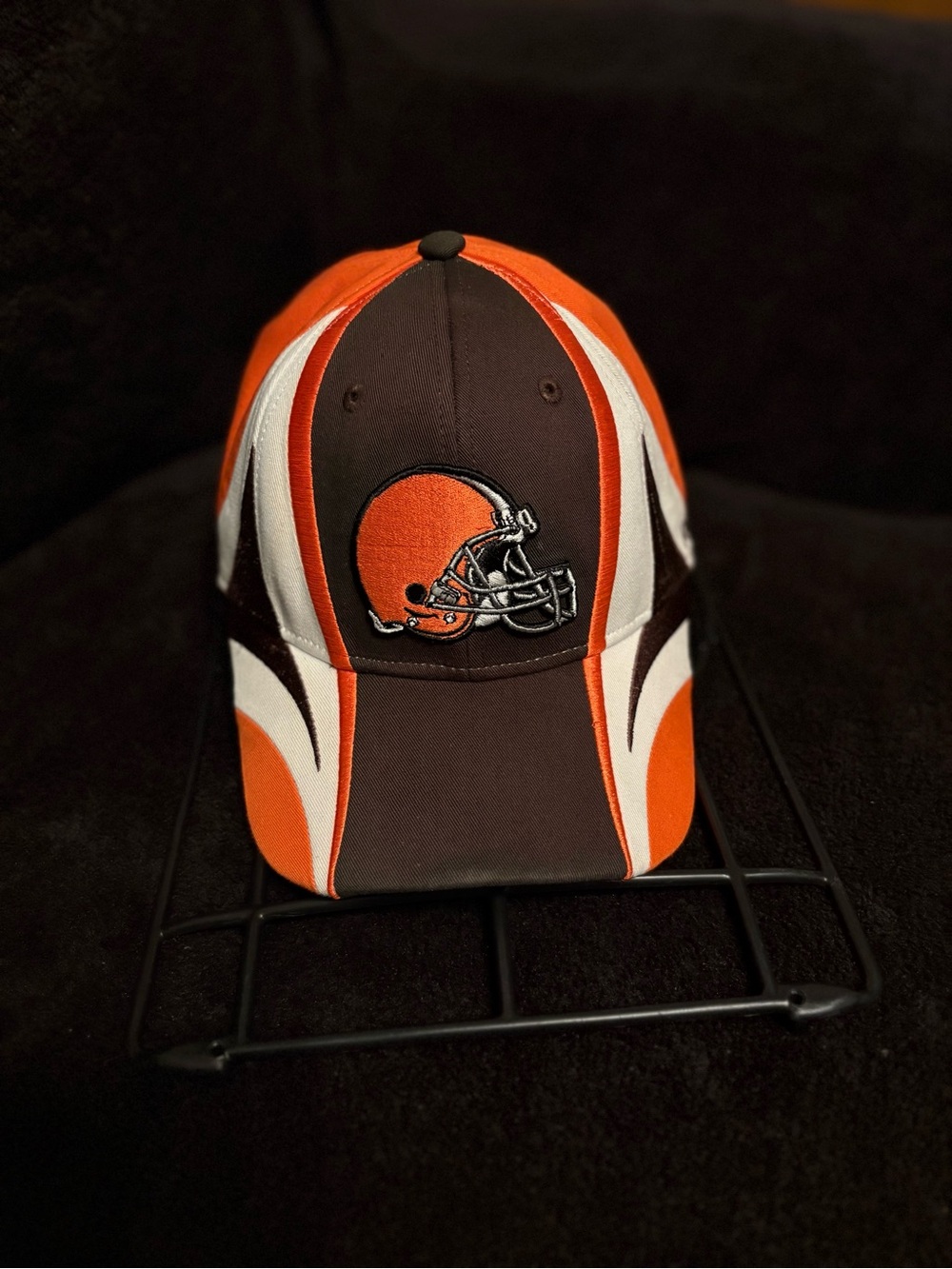 Cleveland Browns x Reebok NFL team apparel hook and loop strapback hat GUC